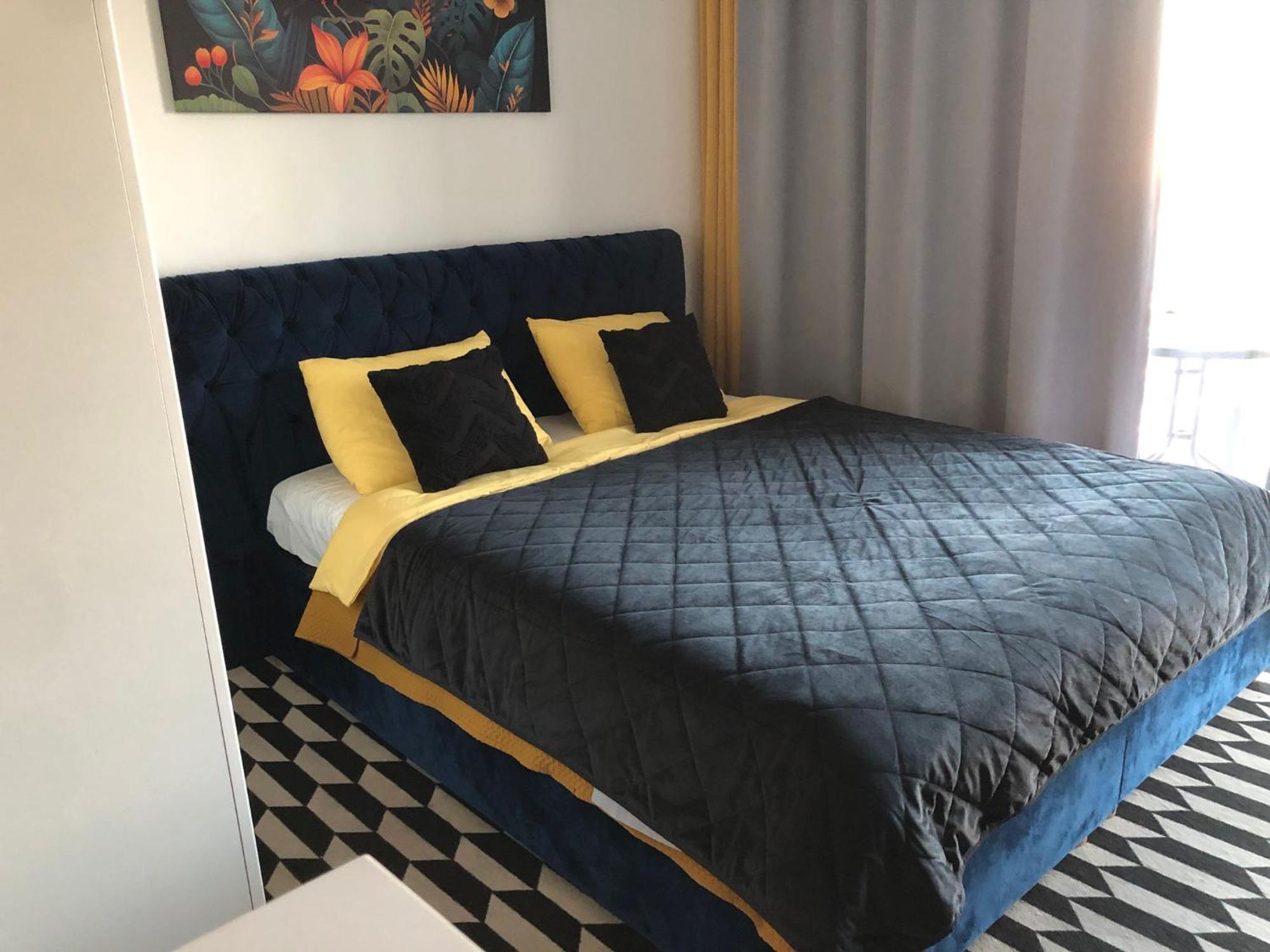 Apartment *