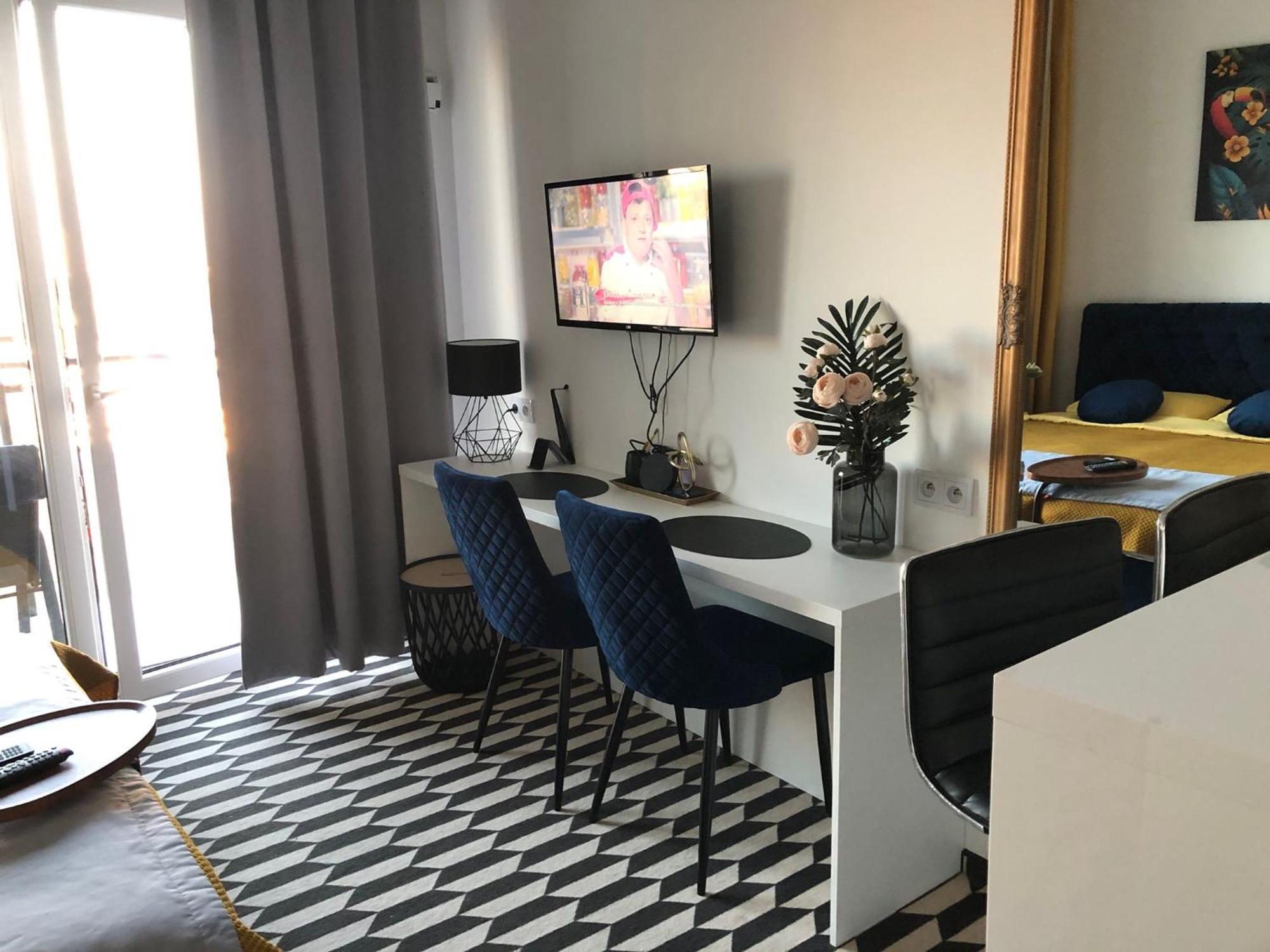 Apartment *